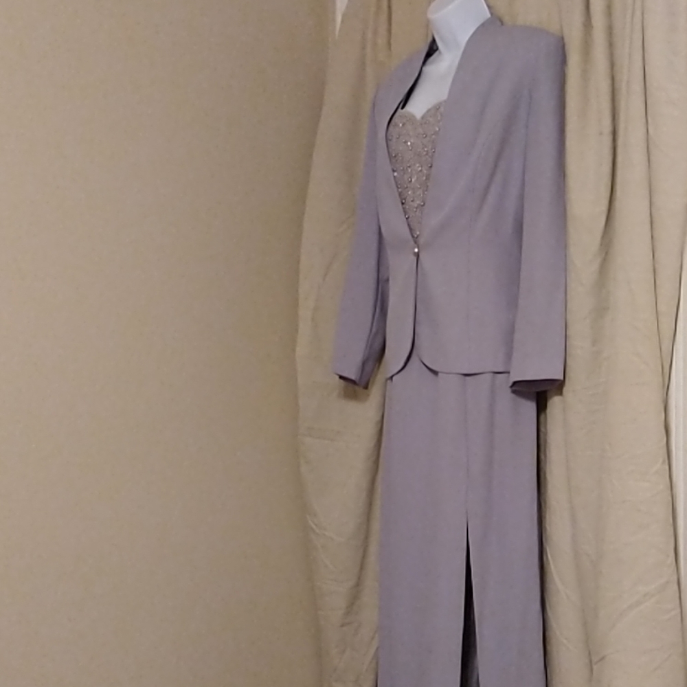 Elegant lilac grey full length dress with jacket